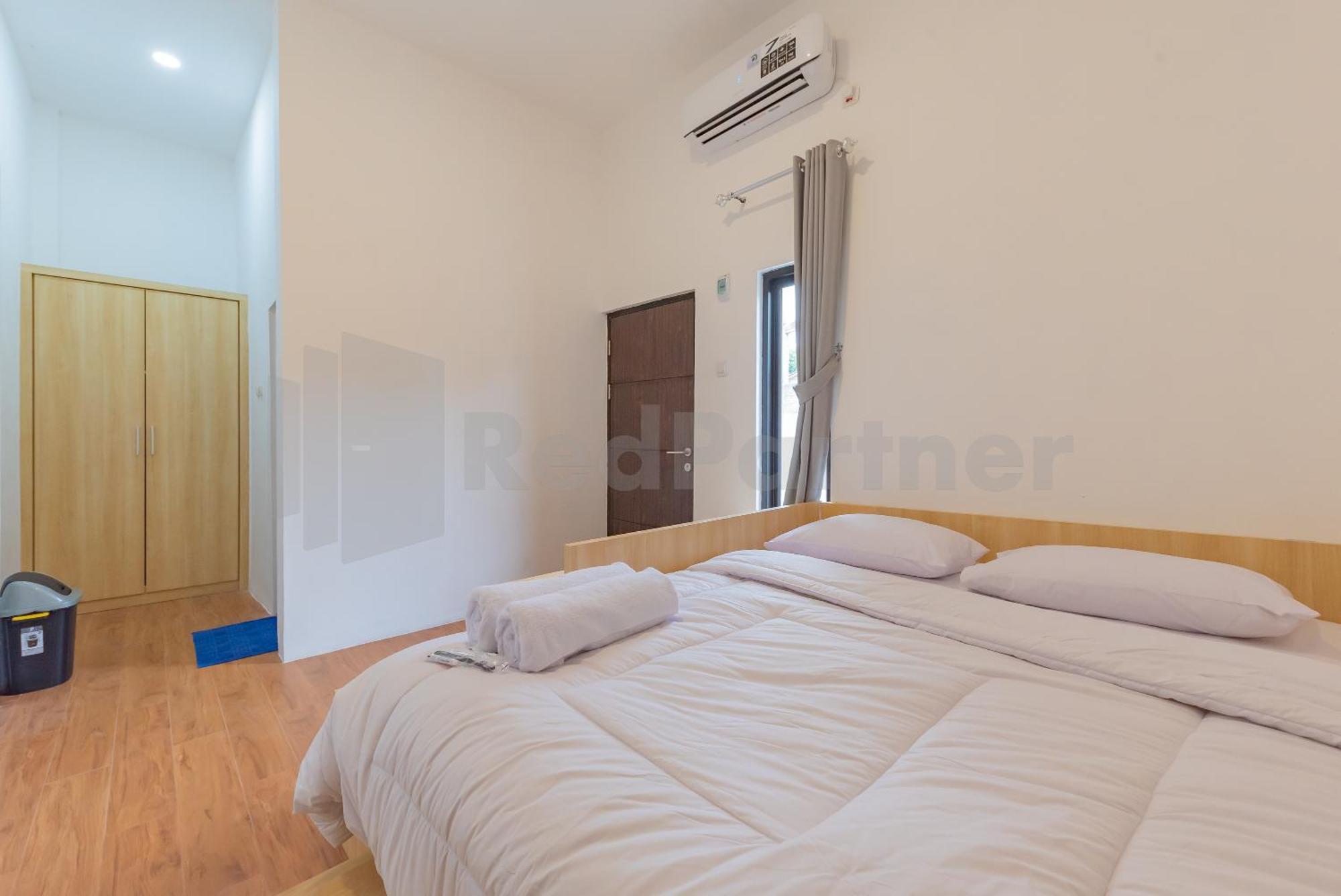 Rumah Panda Guesthouse Redpartner Tangkil  Exteriör bild
