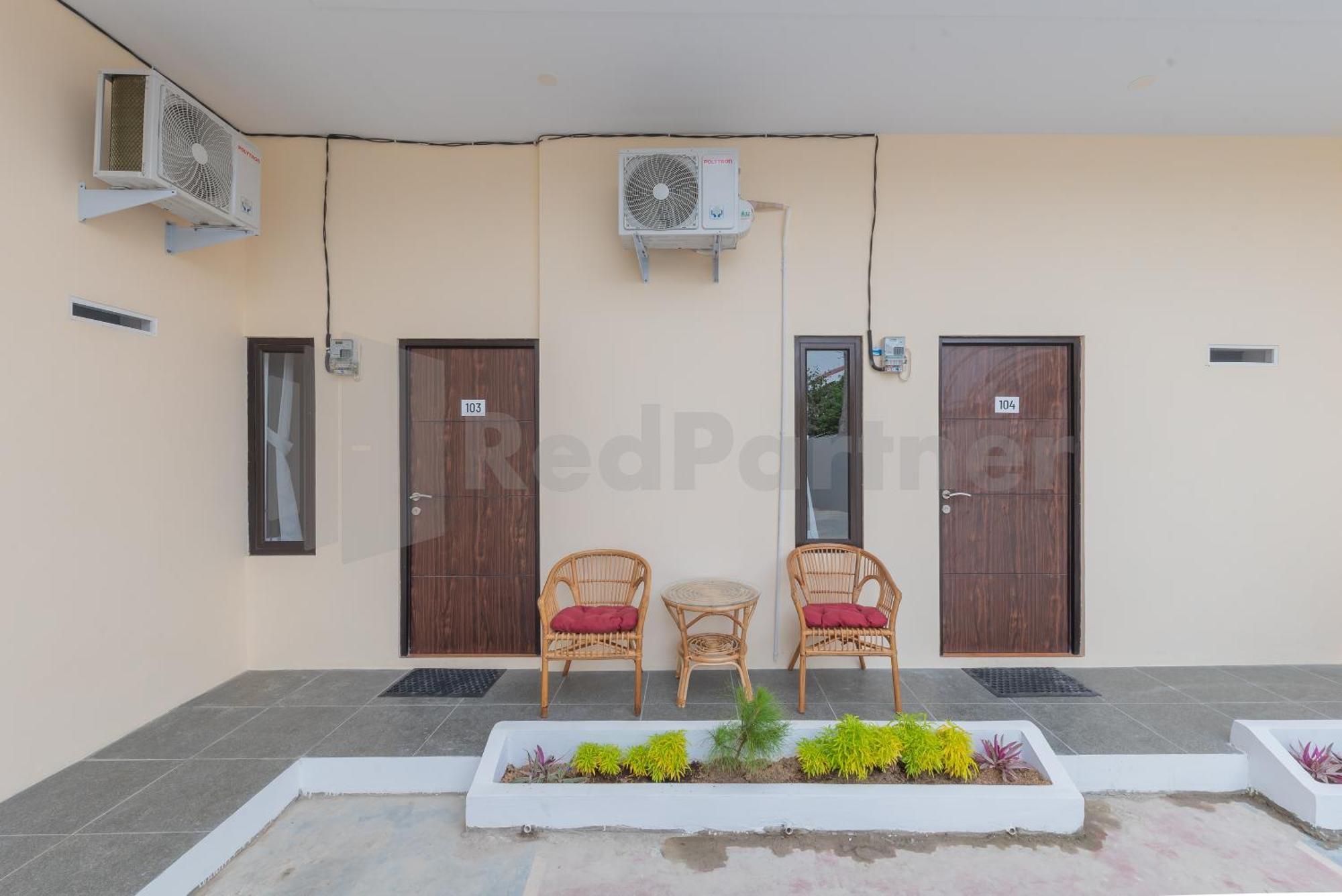 Rumah Panda Guesthouse Redpartner Tangkil  Exteriör bild