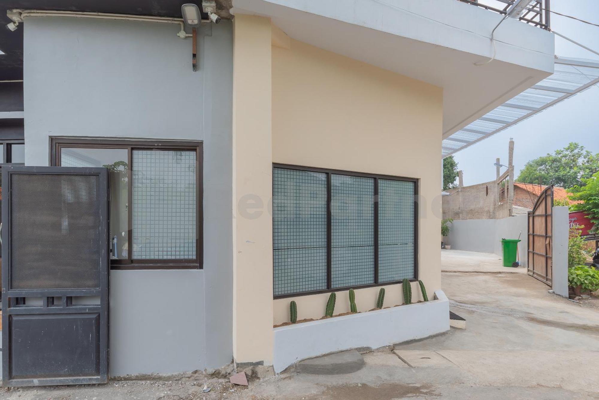 Rumah Panda Guesthouse Redpartner Tangkil  Exteriör bild
